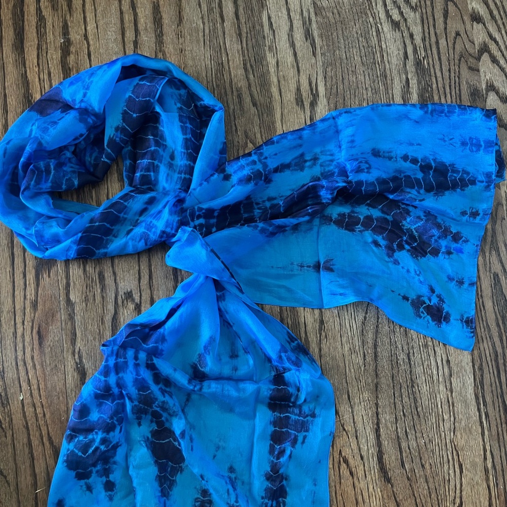 NEW Exclusively For Signals 100% Real Silk Scarf Jeweltone Sapphire HBK377 Blue